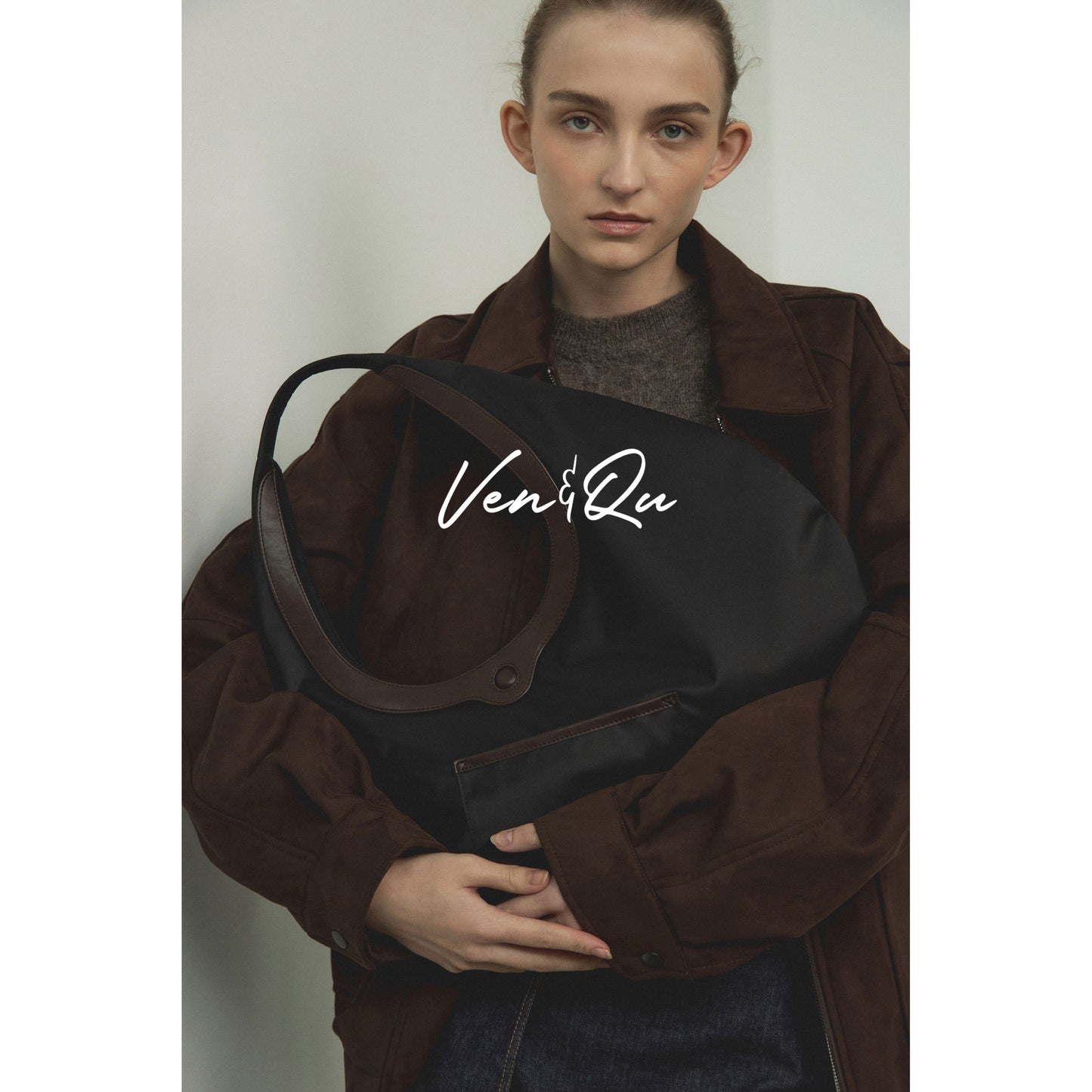 Geanta de umar Pebble - Neagra