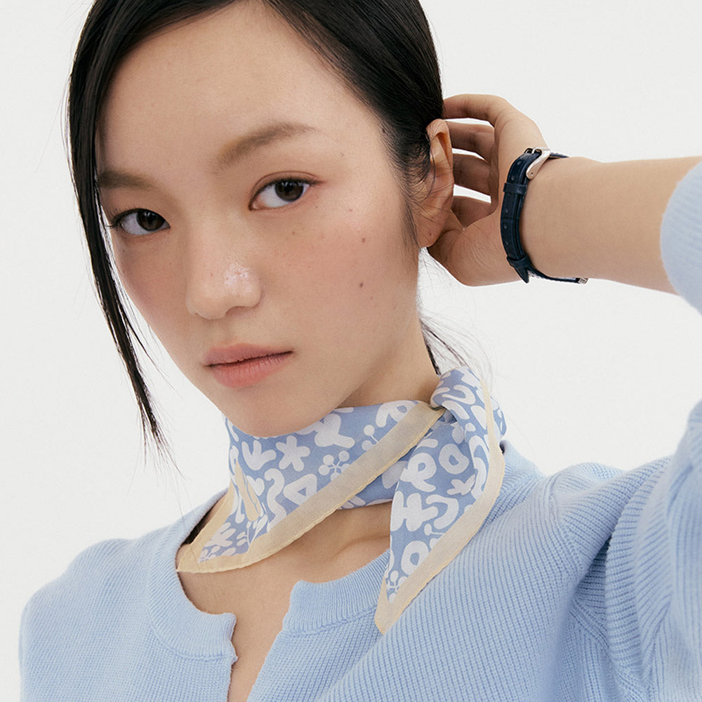 Petal-Dutch Iris Boiled Silk Scarf