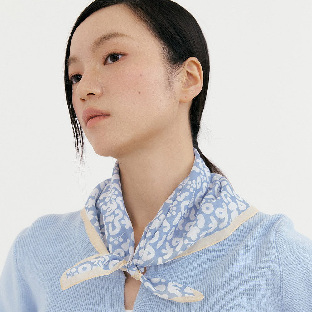 Petal-Dutch Iris Boiled Silk Scarf