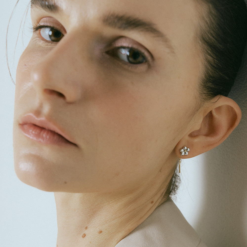 [925 sølv] 1902. Blomstrende øredobb (18K)