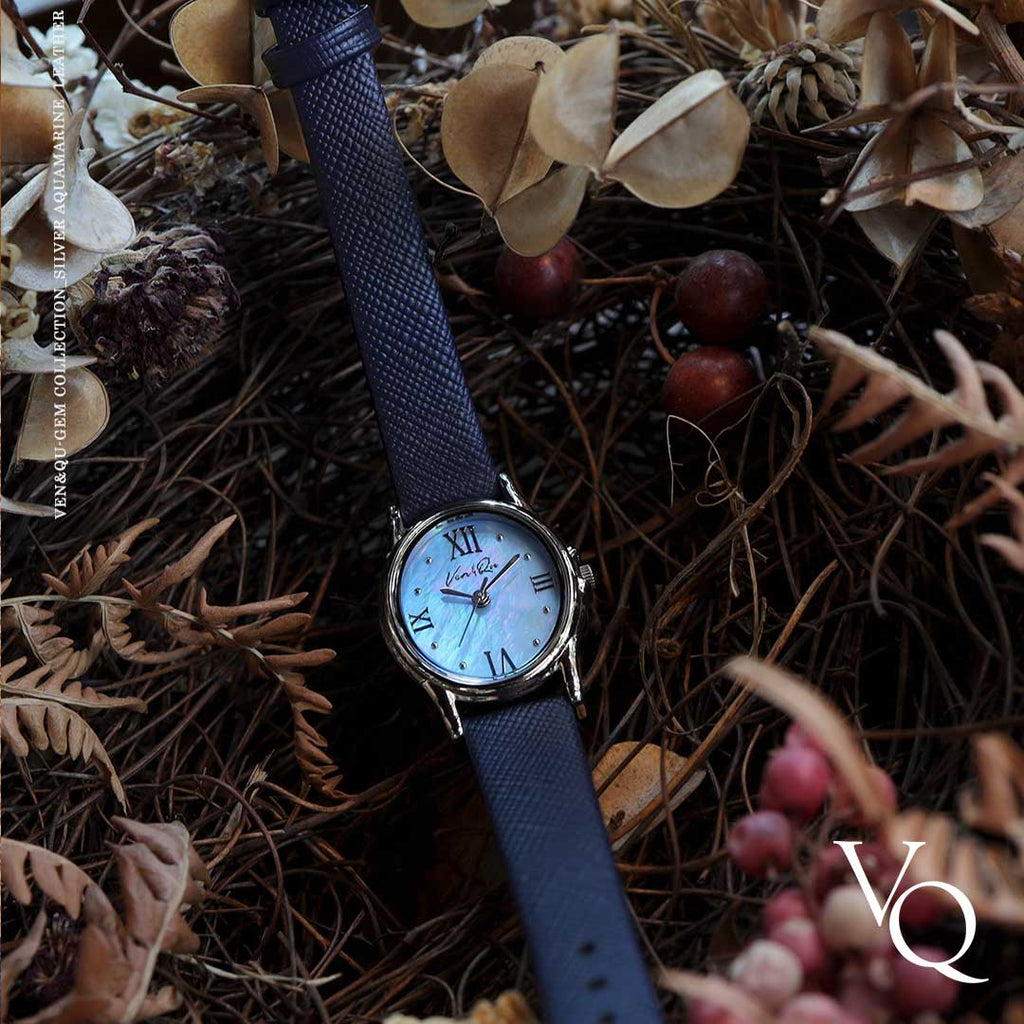 Gem-sølv/akvamarin (Navy Saffiano-skinn)